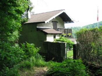 Rustico "Monte Ceneri" auf der Passhöhe des Monte Ceneri